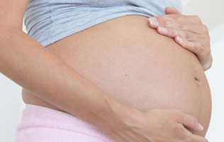 [Translate to Czech:] pregnancy and birth